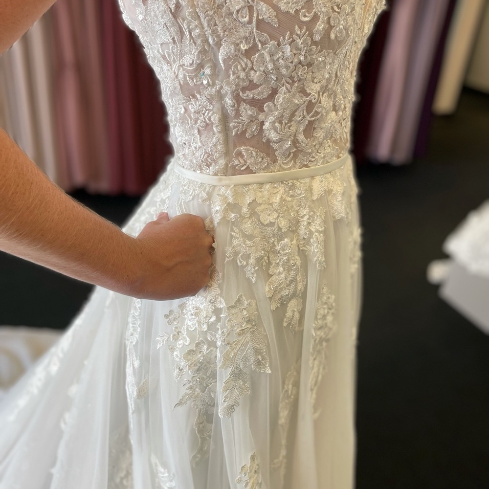 Mori Lee Wedding Dress- style Sparrow, color Ivory